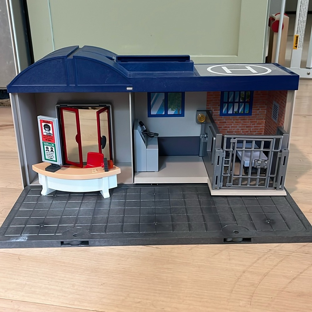 Playmobil Police station